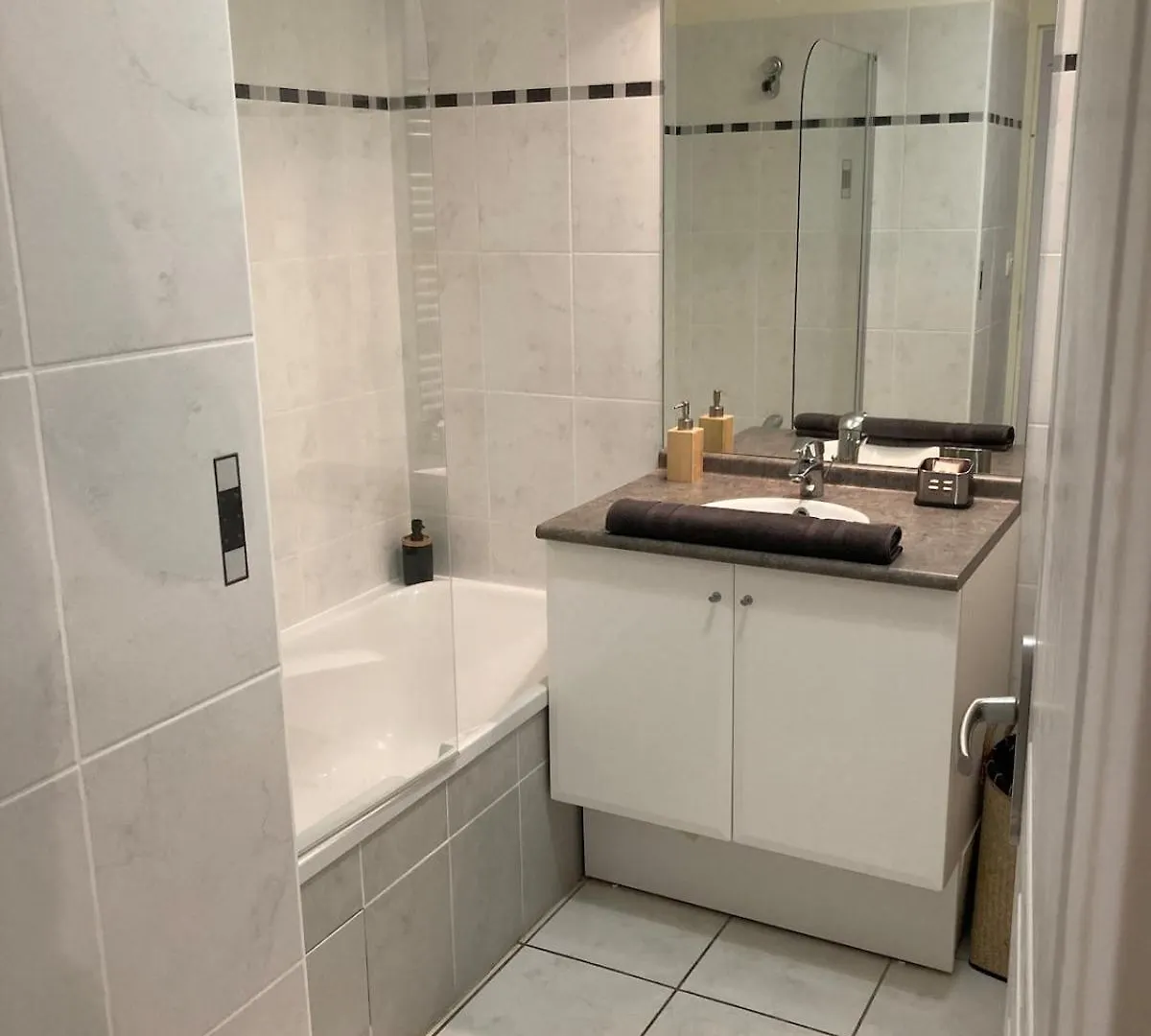 Appartement Vue Sur Le Port Toulouse 0*,  France