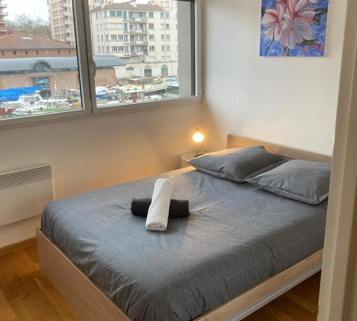 Appartement Vue Sur Le Port Toulouse 0*,  France