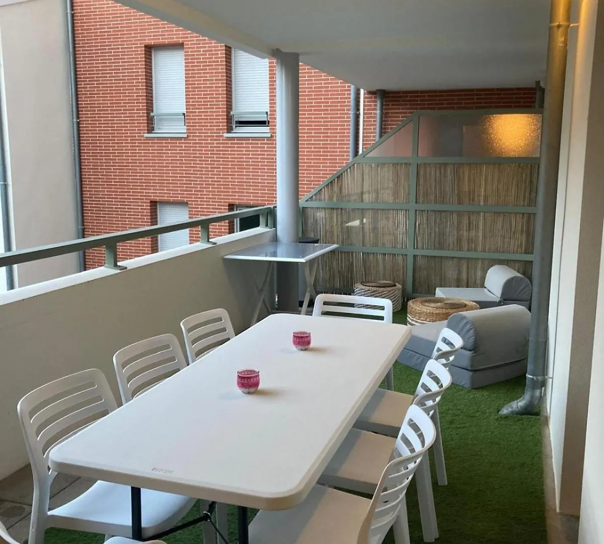 Appartement Vue Sur Le Port Toulouse Apartment